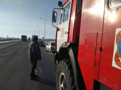 Рейсовый автобус с 22 пассажирами загорелся на трассе в Ростовской области