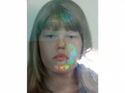 15-летняя худощавая  школьница из Батайска пропала после уроков