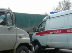 Скорая помощь с пациенткой в предынсультном состоянии попала в ДТП в Ростове