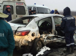 Мужчина погиб, младенец, две женщины и два водителя пострадали в массовом ДТП на Северном обходе Ростова