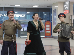 В день освобождения Ростова на главном ЖД вокзале прошел концерт 