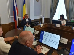 Донские депутаты потребуют снижения комиссий по банковским платежам