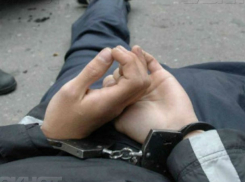 Нашпигованный наркотиками автомобиль задержала полиция в Таганроге