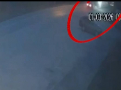 В Ростовской области разыскивают водителя, который сбил пешехода насмерть и скрылся 