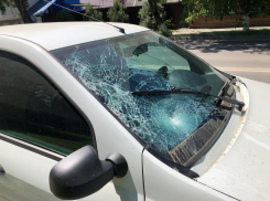 В Азове женщина за рулем Renault Logan сбила ребенка