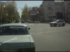 Неоднозначное ДТП в Ростове попало на видео