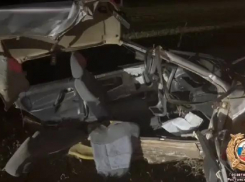 В Ростовской области в лобовом ДТП погибли два человека