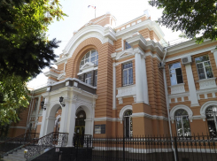 Директора за гибель строителя в Ростове отправили в колонию, оправдали, осудили условно и освободили