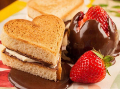 Что приготовить быстро и вкусно на 8 Марта для любимой женщины 