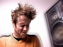 Болезненное пристрастие к музыке довели меломана до виража на чердаке в Ростовской области 