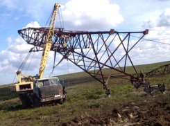 Жестокий удар стихии нарушил энергоснабжение Ростова и городов области