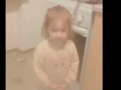 В Шахтах мужчина избивал ребенка сожительницы и называл себя мразью