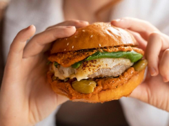 В Ростовской области к концу августа рестораны KFC сменят названия на ROSTIC’S