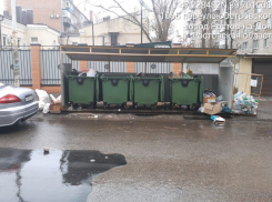 «Несуществующие» жители дома на переулке Островского в Ростове устраивают перенакопления на контейнерной площадке