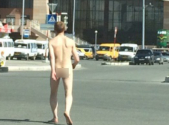 Рыжий нудист с «больными» глазами довел до паники двух ростовчанок