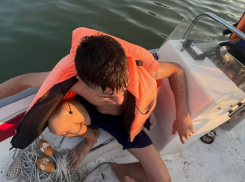 В Ростове спасли пловца возле Зеленого острова