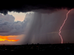 Штормовое предупреждение объявили в Ростовской области с 21 по 23 сентября