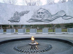 «Вечный огонь» властям Дона не по карману: большая часть мемориалов горит лишь на праздники