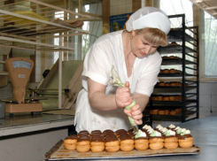 Аппетитный запах кондитерских изделий будет все чаще витать над донским регионом