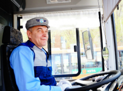 Красавцами сделают водителей автобусов Ростова к ЧМ-2018 за миллион рублей