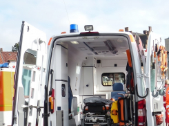 Следователи заинтересовались фельдшером, пнувшим пожилую ростовчанку 