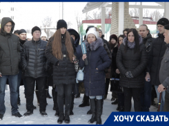 «Тарифы скачут, а охранники смотрят мультики»: жители ростовской новостройки пытаются сменить навязанную им УК