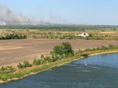 700 гектаров огня и погибший: в Ростовской области горят четыре района