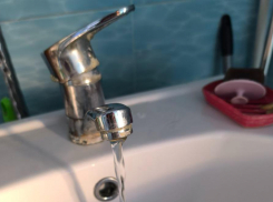 Больше двух месяцев без горячей воды: жители центра Ростова отчаялись ждать ее возвращения