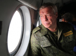 Голубев настоятельно рекомендовал жителям Ростовской области не подходить к обломкам беспилотников