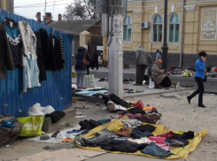 Настойчивые ростовские торгаши на Станиславского снова расстелились на асфальте