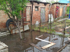 Аварийная система водоотведения привела к масштабному затоплению города в Ростовской области