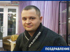 Красавица Олеся поздравляет любимого мужа Дениса Колесникова с днем рождения