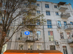 В Ростове обрушилось два балкона с жилого дома в Нахичевани