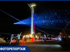 Небо над Ростовом осветили «Лучи Победы»