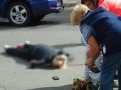 Тяжелые травмы под колесами иномарки получила женщина в Ростовской области