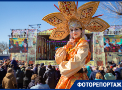 Блины, конкурсы и солнце: как в Ростове Масленицу провожали