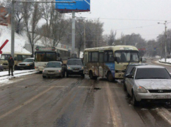 В Ростове-на-Дону в два раза выросли цены на такси -  виноват гололед