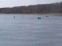 Опасная рыбалка «бессмертных людей» на льду Ростовского моря вызвала бурную реакцию горожан