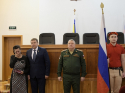 Бойцов из Ростовской области посмертно наградили Орденами Мужества 