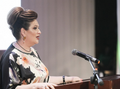 Адвокаты затягивают рассмотрение дела экс-главы донского Минздрава Татьяны Быковской