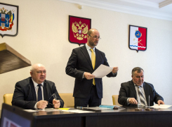 Губернатор Голубев обновил свою «сенаторскую» тройку