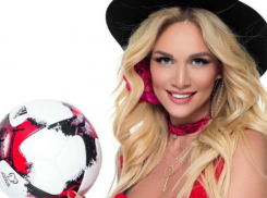 Сексуальная ростовчанка Виктория Лопырева поступила в Высшую школу экономики 