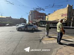 Репортаж с места прилета БПЛА в центре Ростова