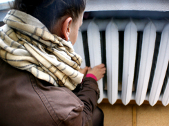 Оставшимся без отопления жителям донской столицы предстоит встретить Новый год в полушубках и шапках-ушанках