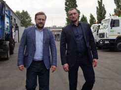В Ростове ежедневно вывозят более тысячи тонн мусора, но проблемные площадки остаются