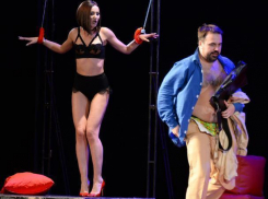 Ольга Бузова в отместку ростовской любовнице Тарасова оказалась в нижнем белье вместе с резидентом Comedy Club 