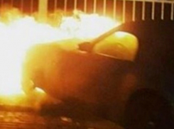 Злоумышленник спалил дотла  Volkswagen Polo в Ростовской области