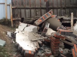 Старая постройка погребла под собой восьмилетних близнецов из Шахт