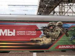 Тематический поезд с новейшими образцами военной техники приедет в Ростов