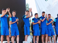 Презентация новичков ФК «Ростов» состоялась на набережной